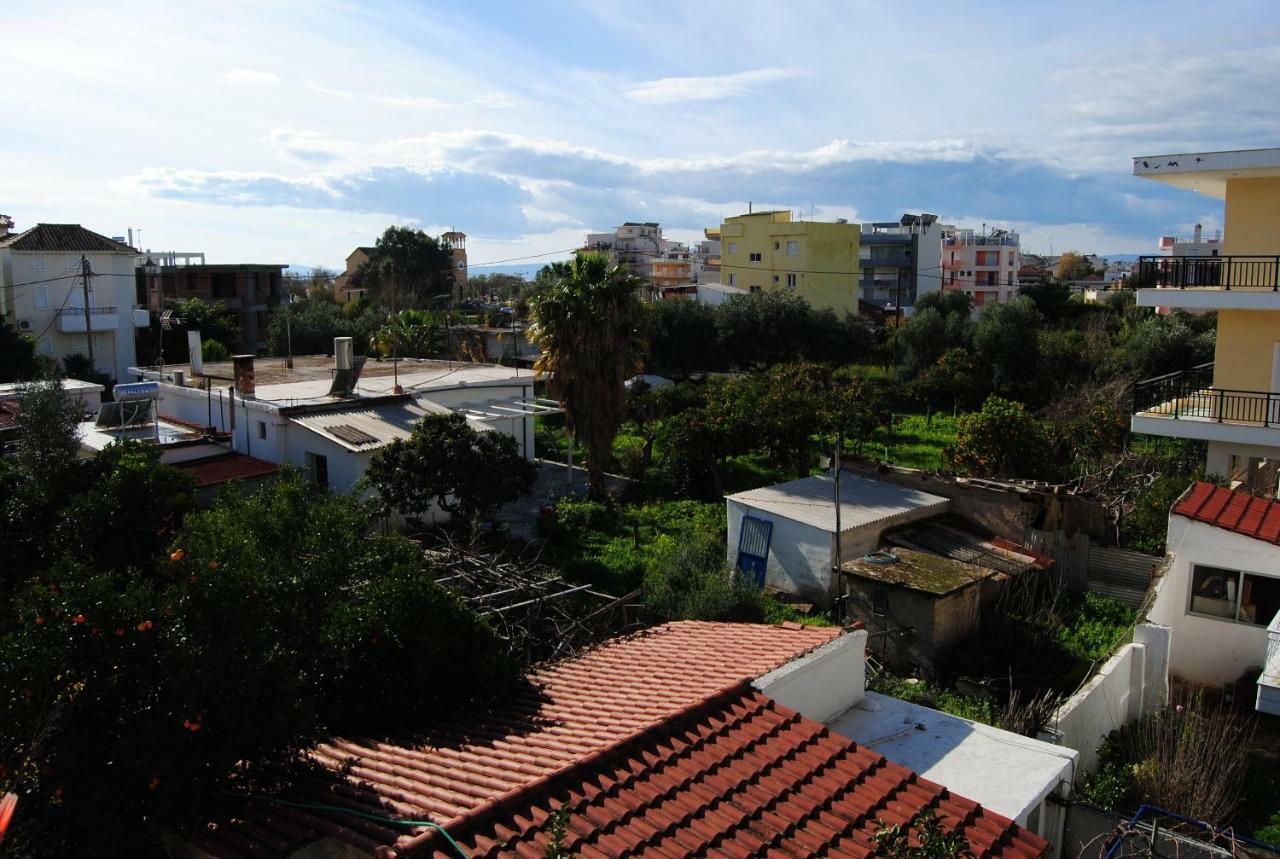 Apartment By The Beach Calamata Exterior foto