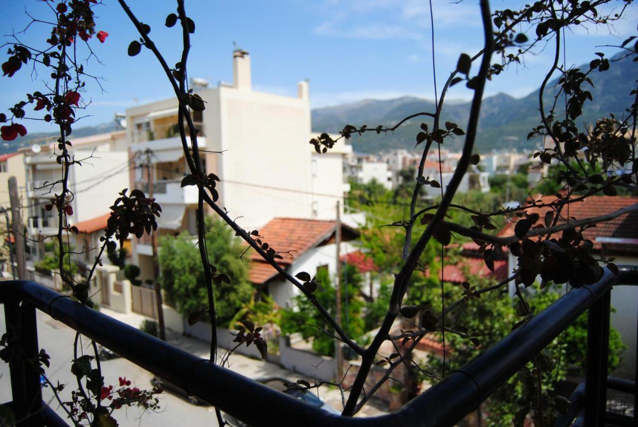Apartment By The Beach Calamata Exterior foto