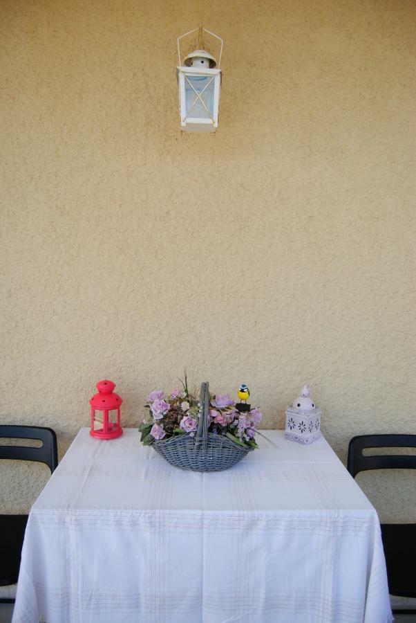 Apartment By The Beach Calamata Exterior foto